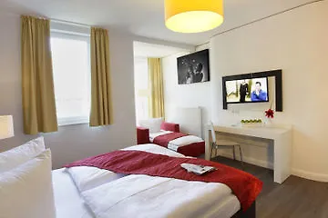 Ina Boutique 072 Hamburg St Georg 3*